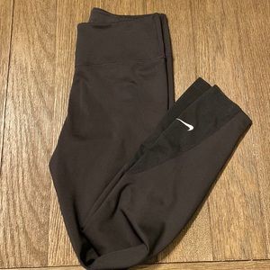 Nike dri fit leggings